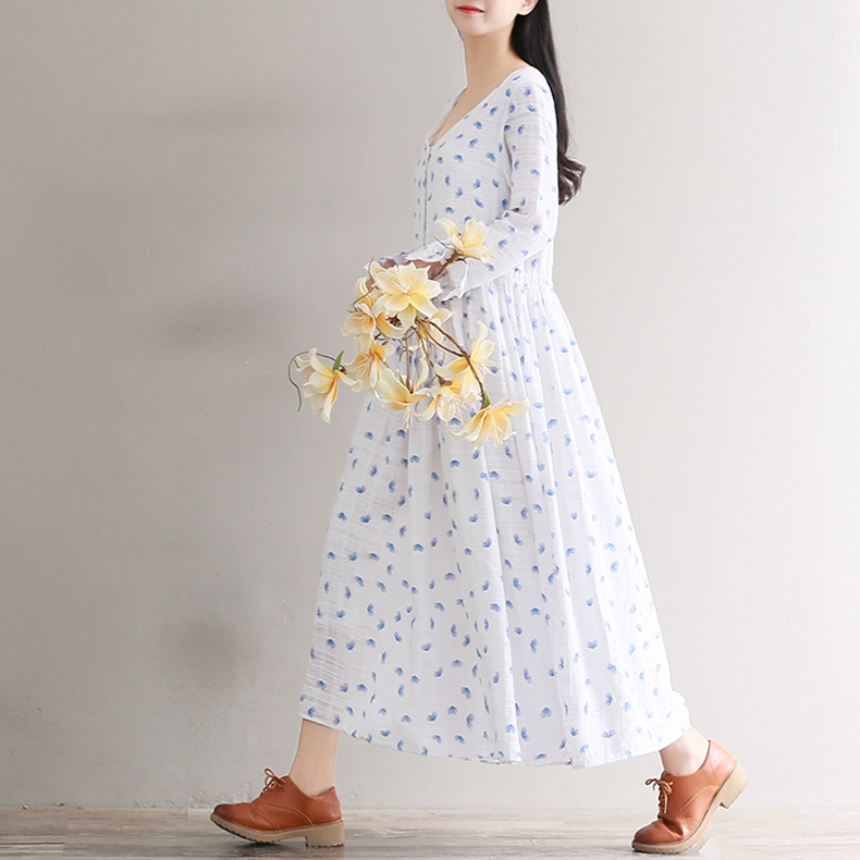 laperfumeria女装宽松显瘦裙子2017新款森女系v领复古长款碎花长袖